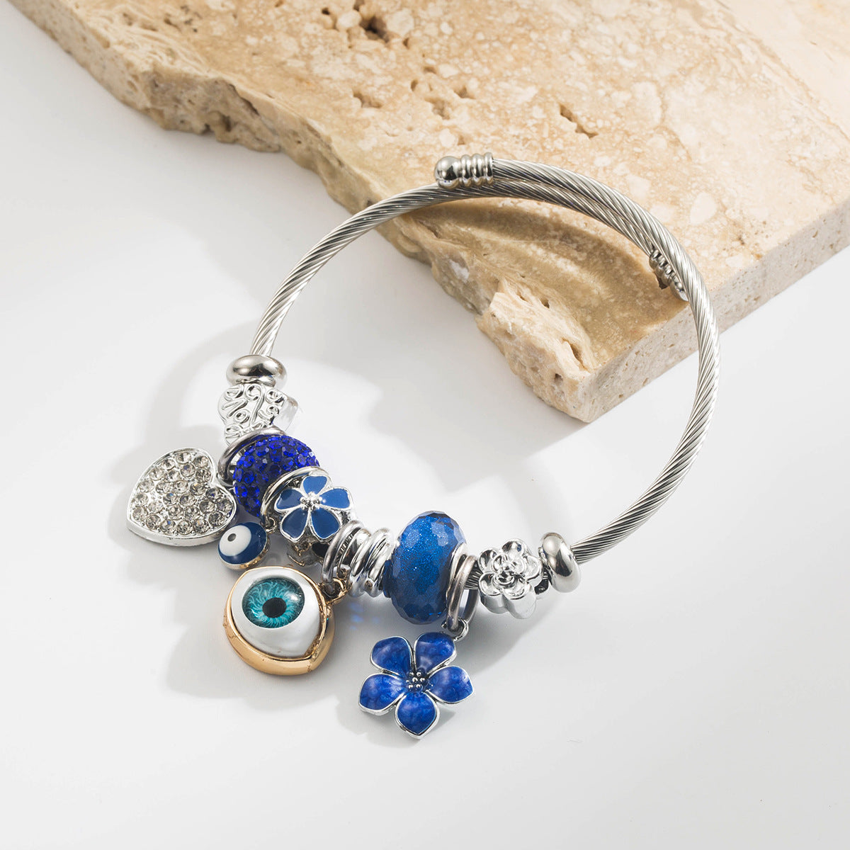 Wholesale Fashion Blue Evil Eye Beaded Charm Bracelet For Women DIY Heart Flower Pendant Jewelry Accessory European Style Great For Resale