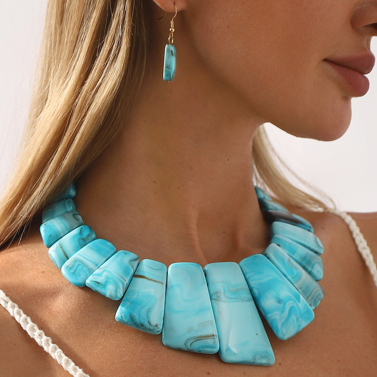 Wholesale retro ethnic style exaggerated resin clavicle  earrings Necklace