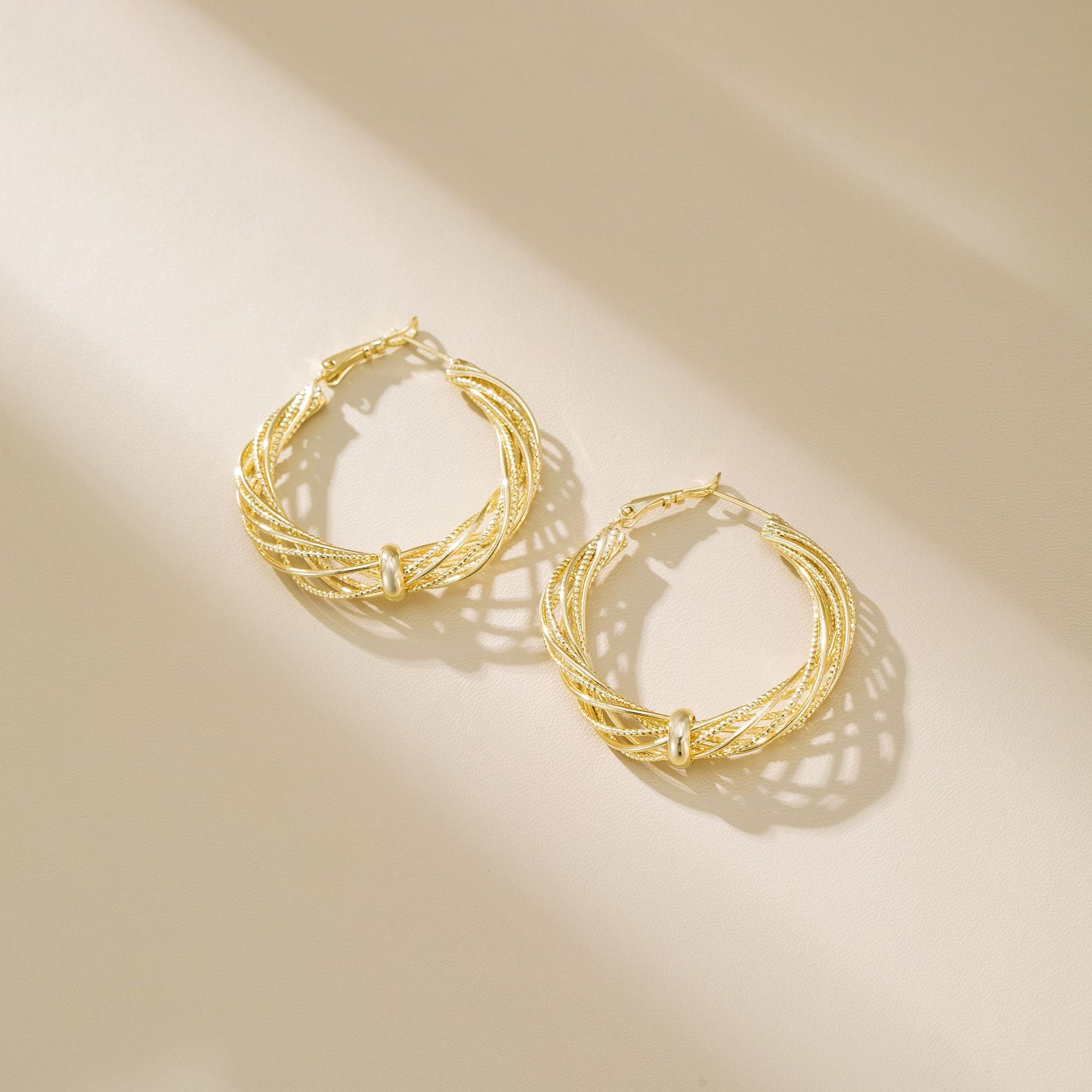 Wholesale copper plated 14K gold round hollow earrings