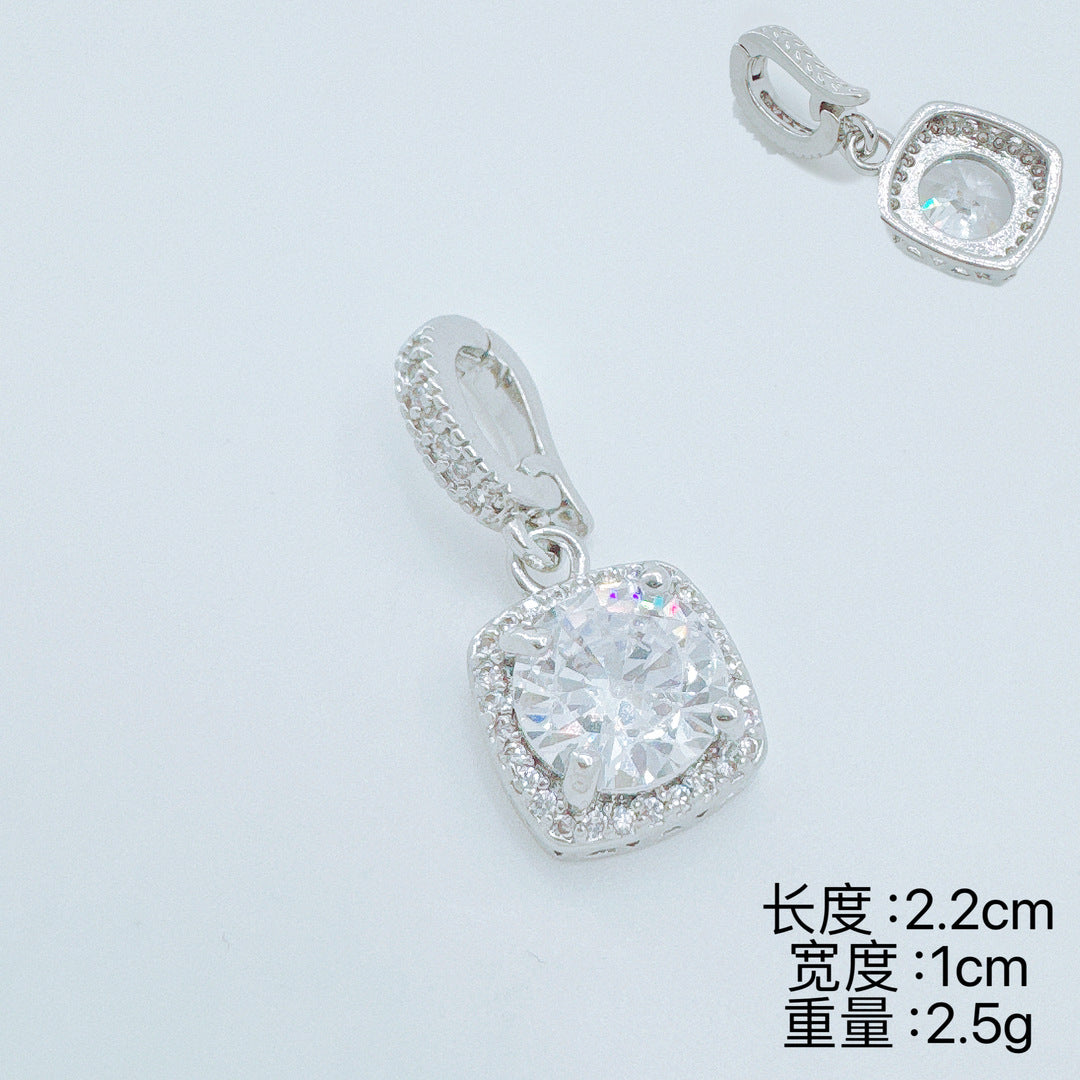 Wholesale Cubic Zirconia Gold Plated Pendant Necklace for Women Boutique Resale Jewelry Accessory