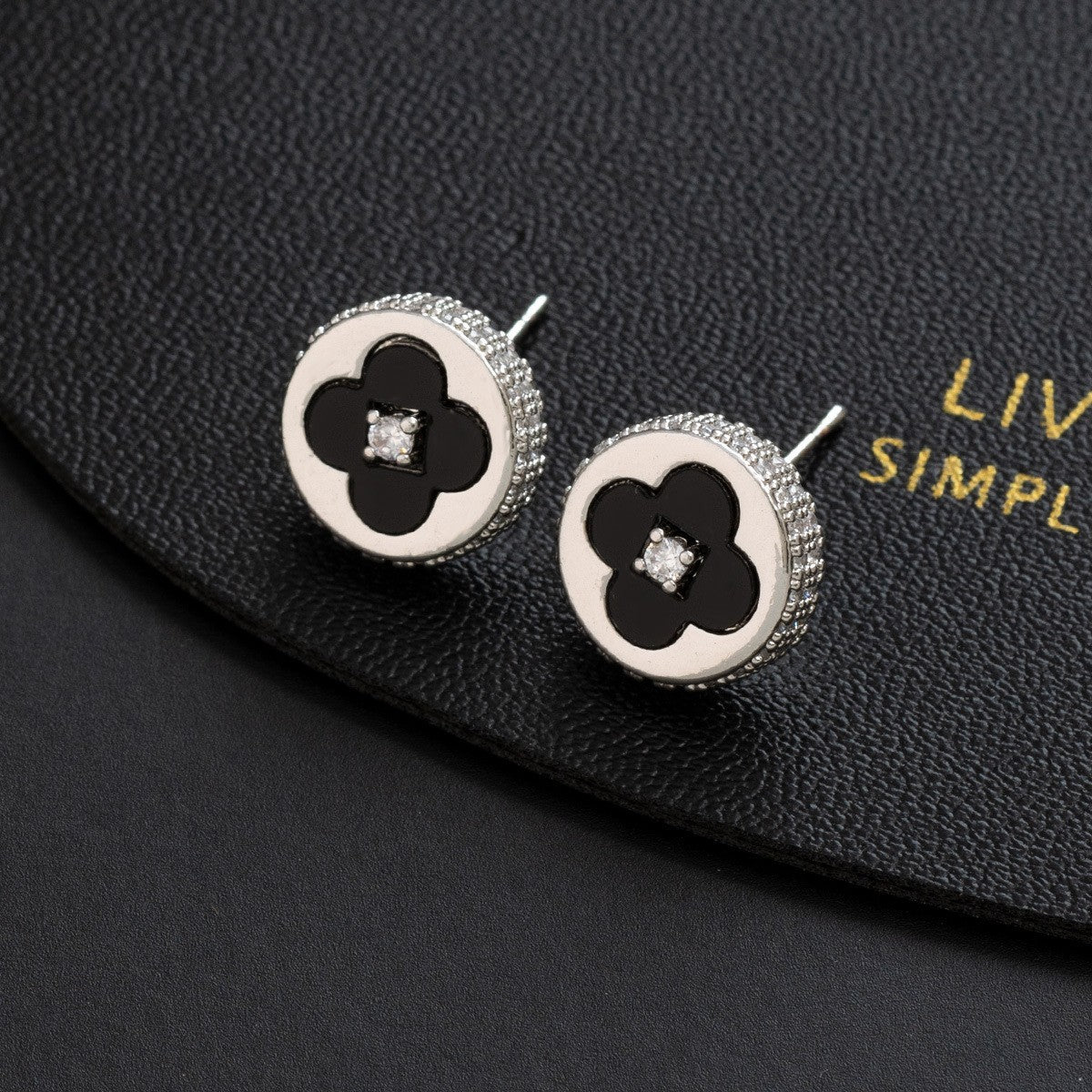Wholesale Copper Electroplated Four Leaf Clover Flower Earrings For Women Korean Style Rhinestone Minimalist Design Fashion Accessory For Everyday Wear Or Gift