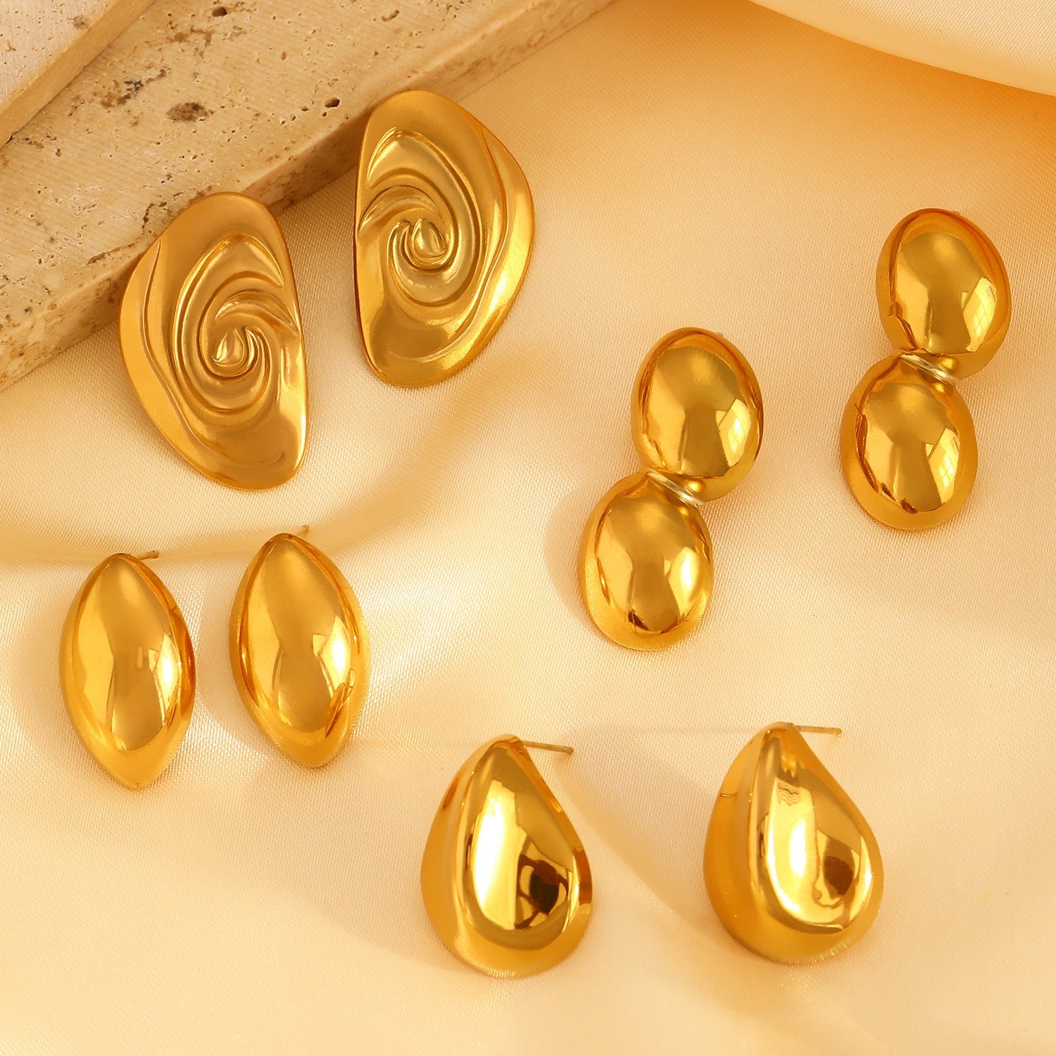 Wholesale Vintage French Geometric Irregular Drop Earrings for Women,  Stainless Steel Gold Plated Trendy Fashion Accessory Gift