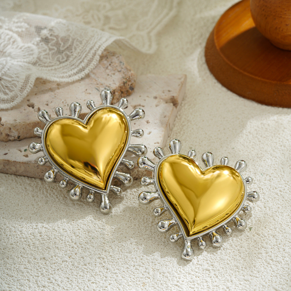 Wholesale 18K gold and silver two-color love earrings