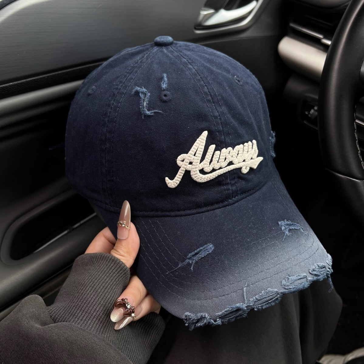 Wholesale Breaked burgundy baseball cap