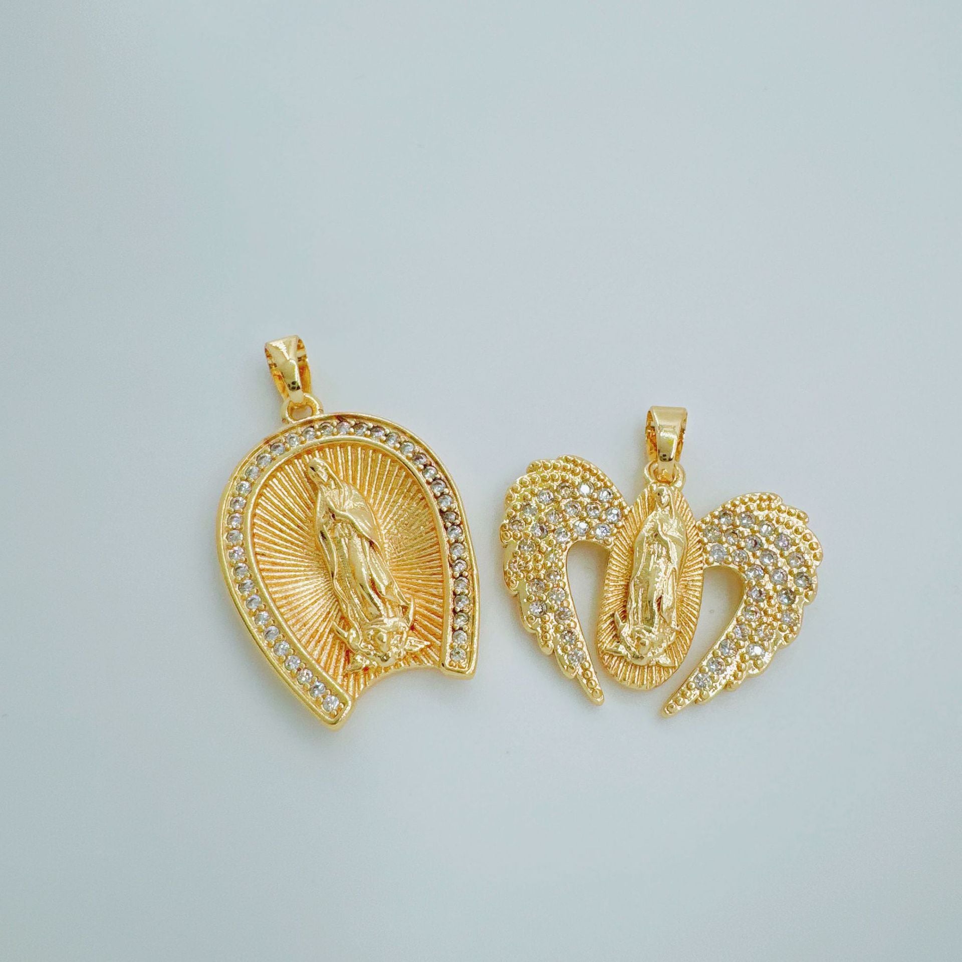 Wholesale Retro Heart Geometric Pendant Necklace Copper Gold Plated for Party Fashion Accessory