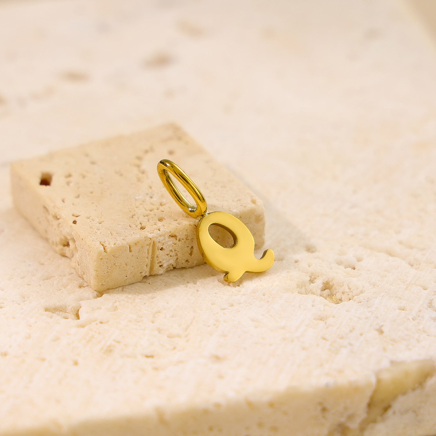 Wholesale Stainless steel 26 English small letter pendant