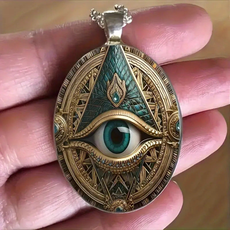 Wholesale Elegant Eye Pattern Pendant Necklace Silver Tone Alloy Oval Amulet Design Fashion Accessory