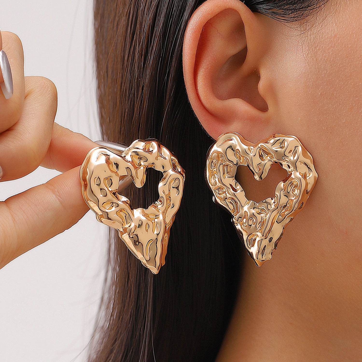 Wholesale Electroplated Metal Earrings Geometric Oval Pattern Fashion Accessory