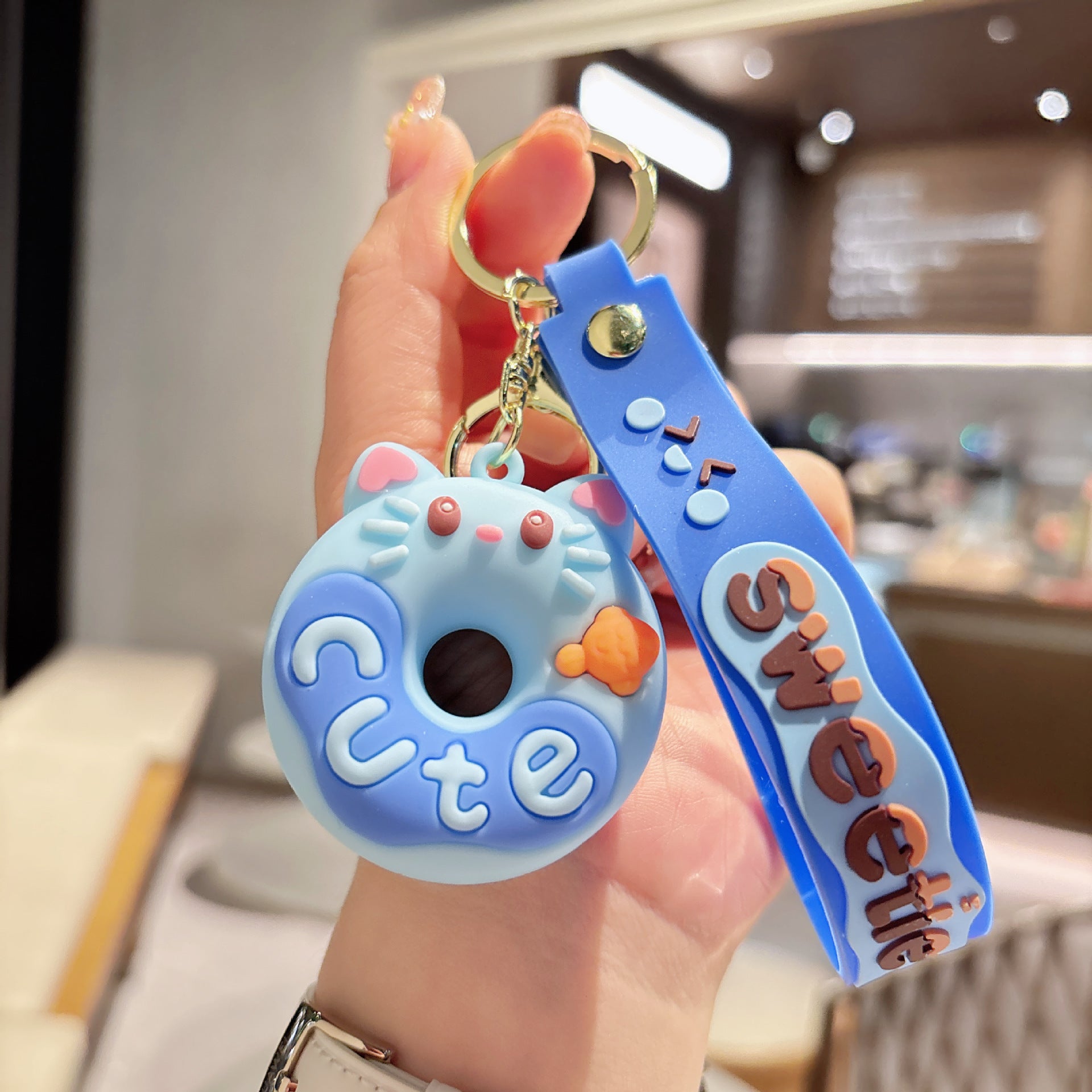 Wholesale 10pcs/pack Creative Pvc Cute Animal Donut Keychain