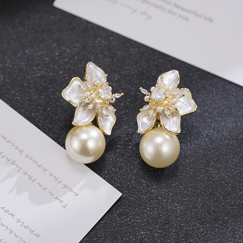 Wholesale Butterfly Beads Fashion Earrings Three-dimensional Flower Earrings