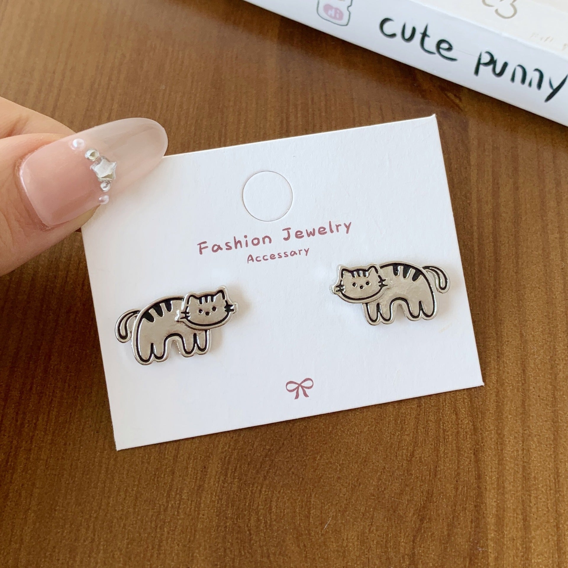 Wholesale Silver Cat Fishing Earrings Silver Needle,   Cartoon Oil Drop Puppy Design Stud Earrings