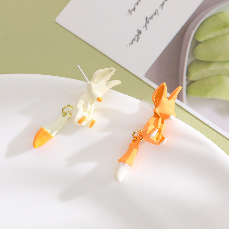 Wholesale cartoon version asymmetrical fox frosted contrast color earrings