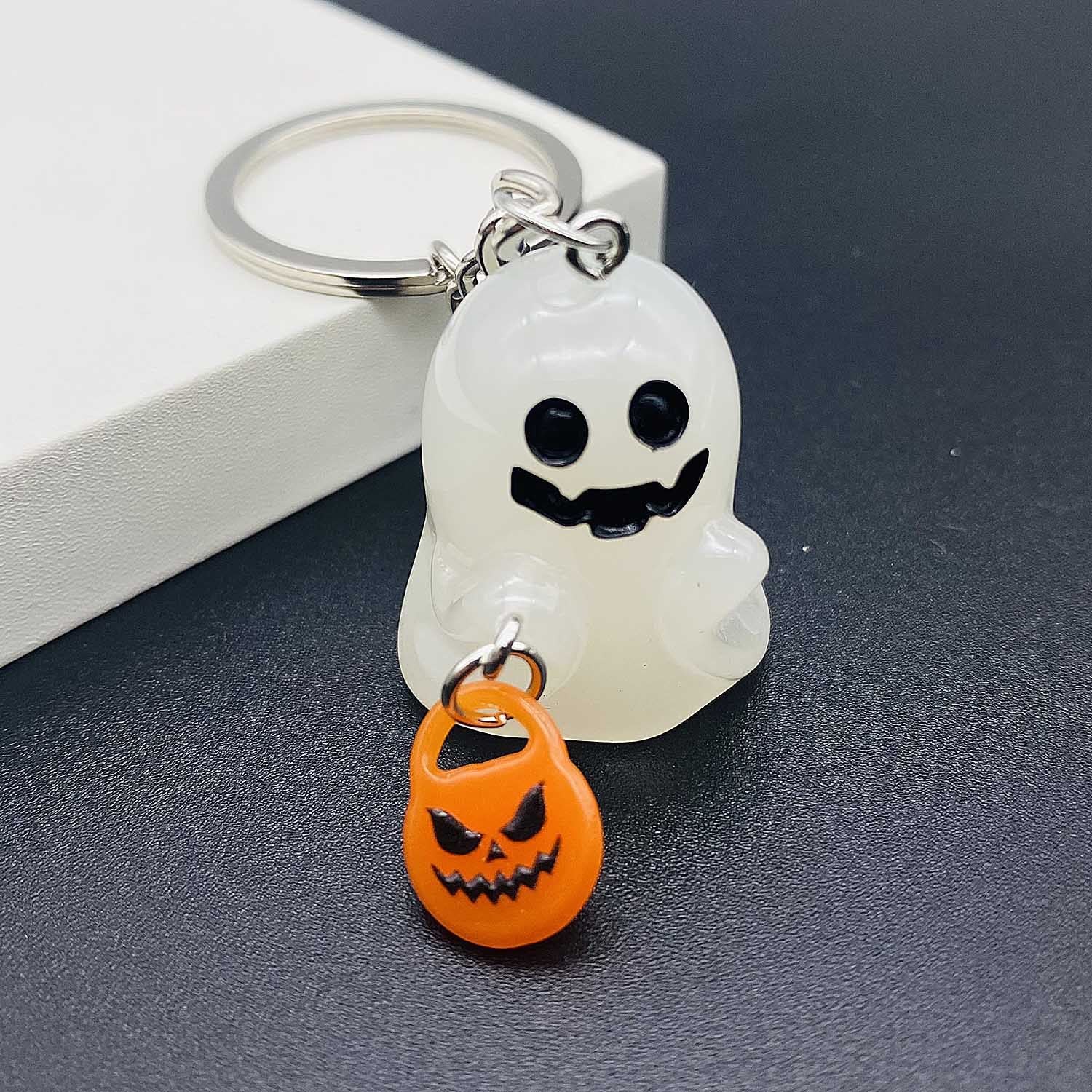 Wholesale Decorative  Ghost Resin Keychain Glow-in-the-Dark 3D Backpack Charm