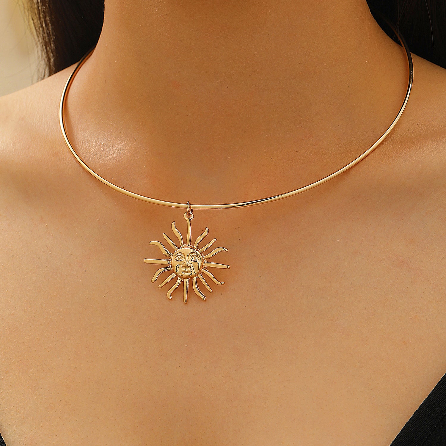 Wholesale Gold Electroplated Alloy Sun Flame Pendant Layered Necklace For Women Fashion Jewelry Accessory