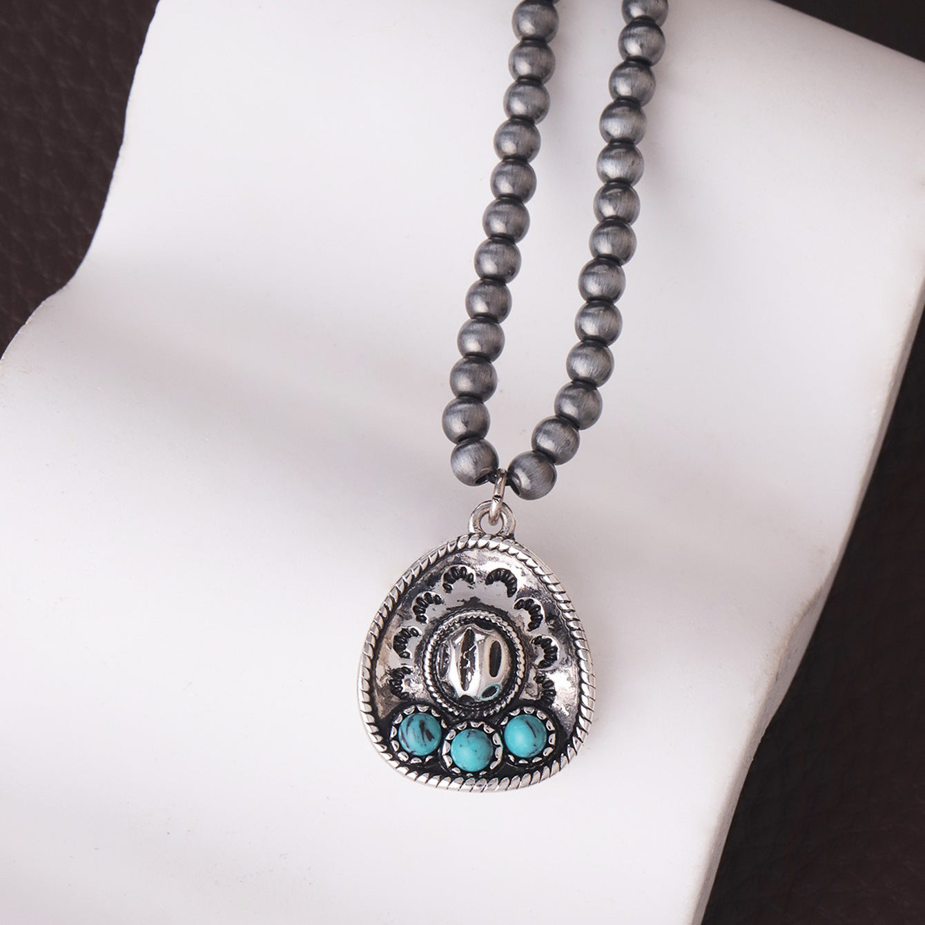 Wholesale Western Cowboy Turquoise Beaded Stackable Necklace,  Trendy Layering Jewelry Accessory