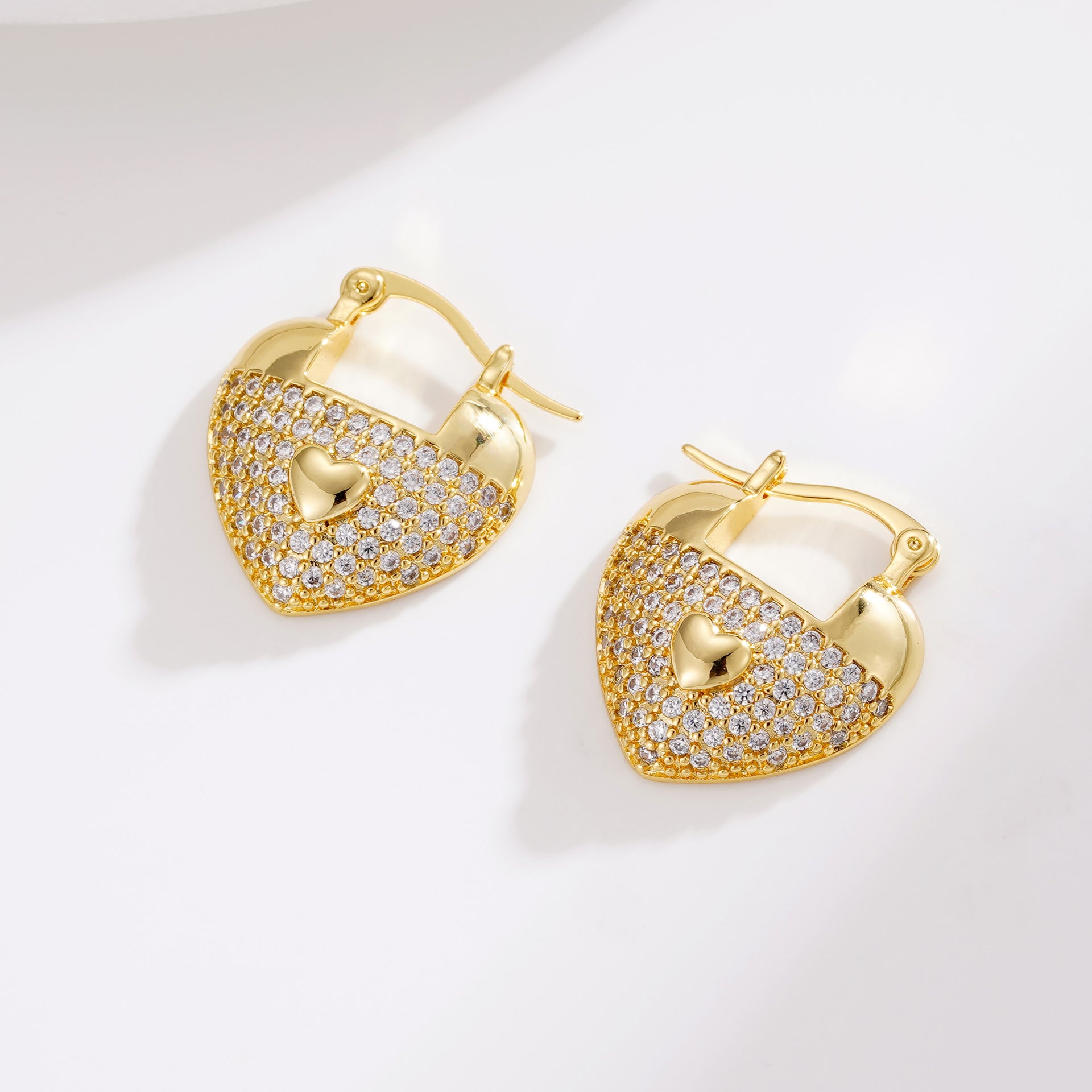Wholesale copper plated gold inlaid zircon love earrings