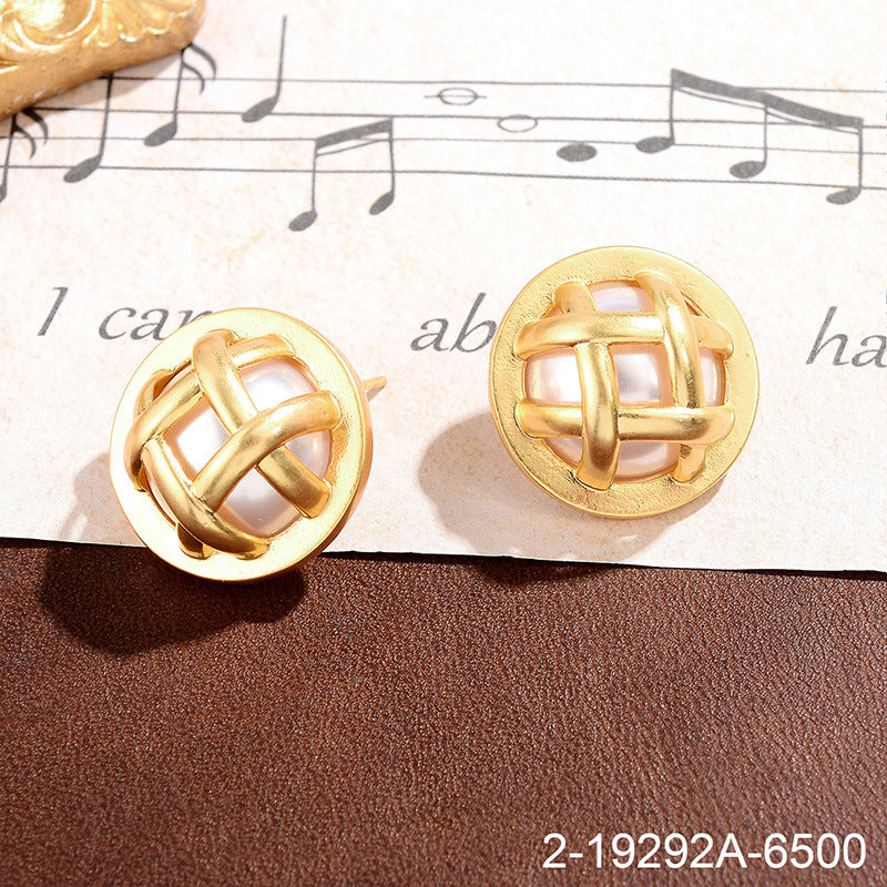 Wholesale Vintage Pearl Flower Earrings