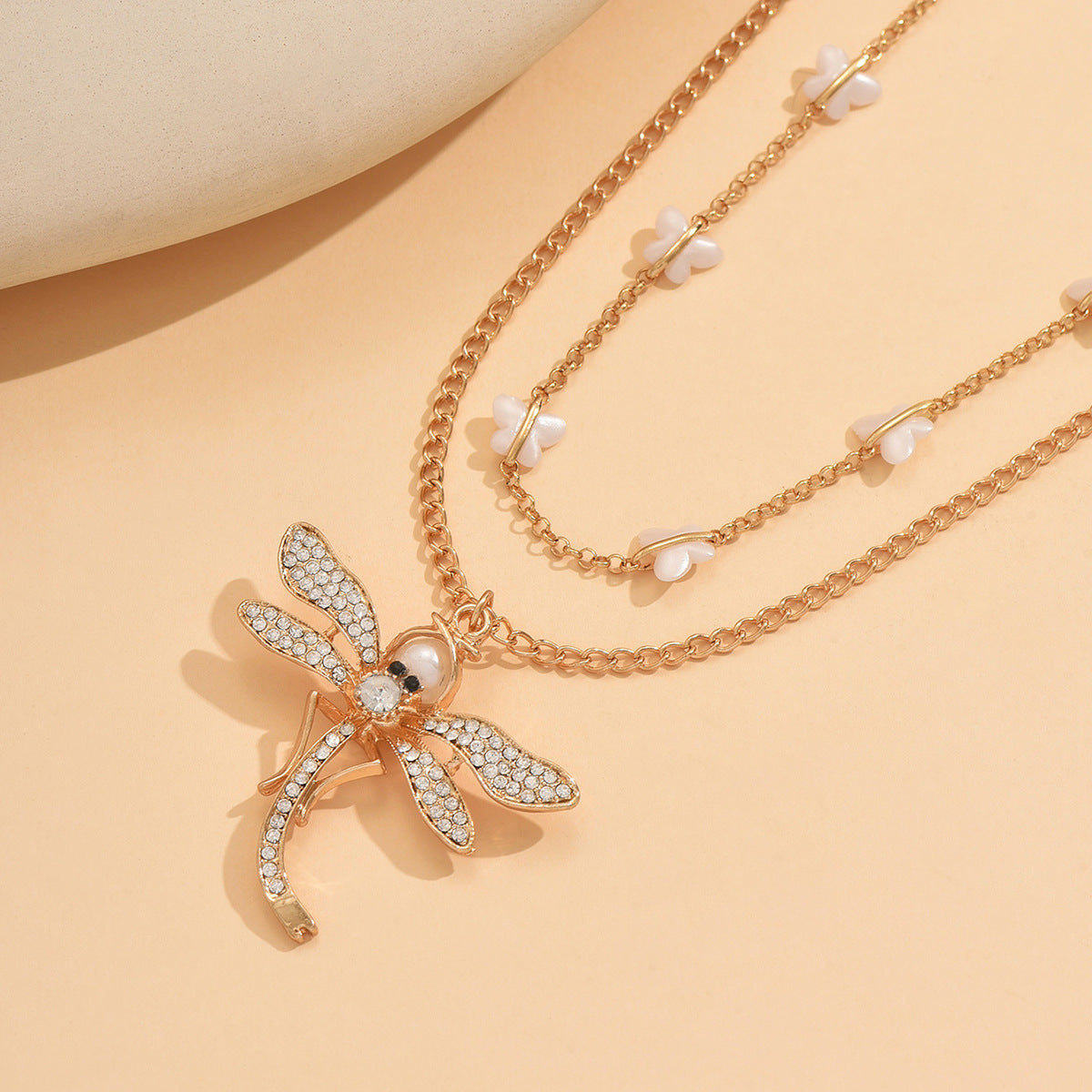 Wholesale simple design  rhinestone-encrusted dragonfly pendant Necklace