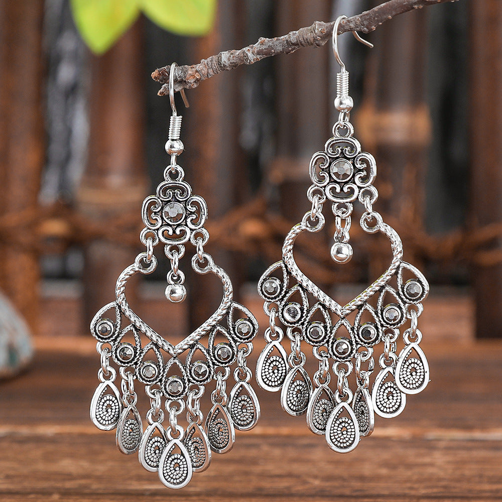 Wholesale Alloy Ethnic Bohemian Earrings Vintage Distressed Style Jewelry for Everyday Wear