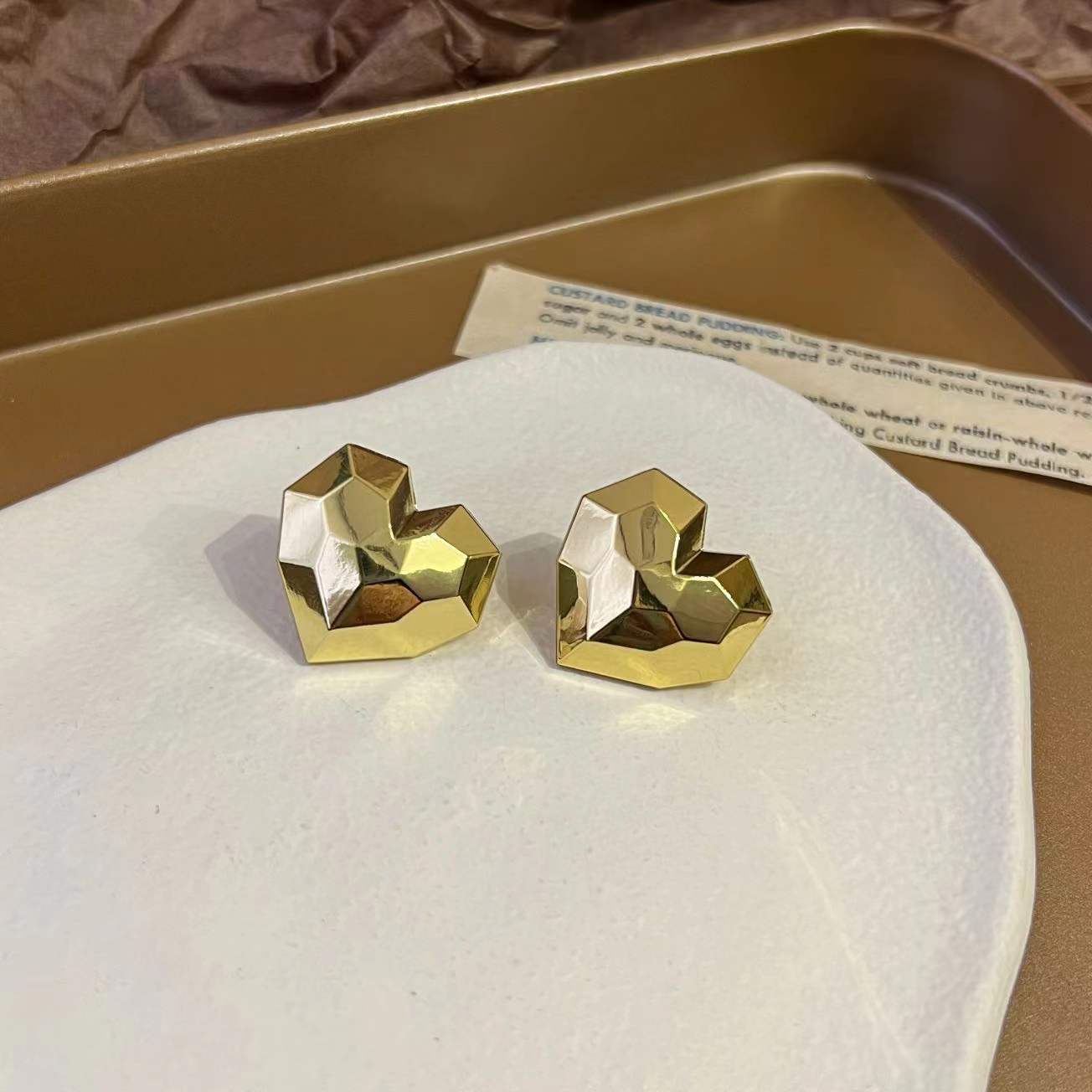 Wholesale Multi-facet Cut Love Irregular Heart-shaped Alloy Earrings ACC-ES-HM002