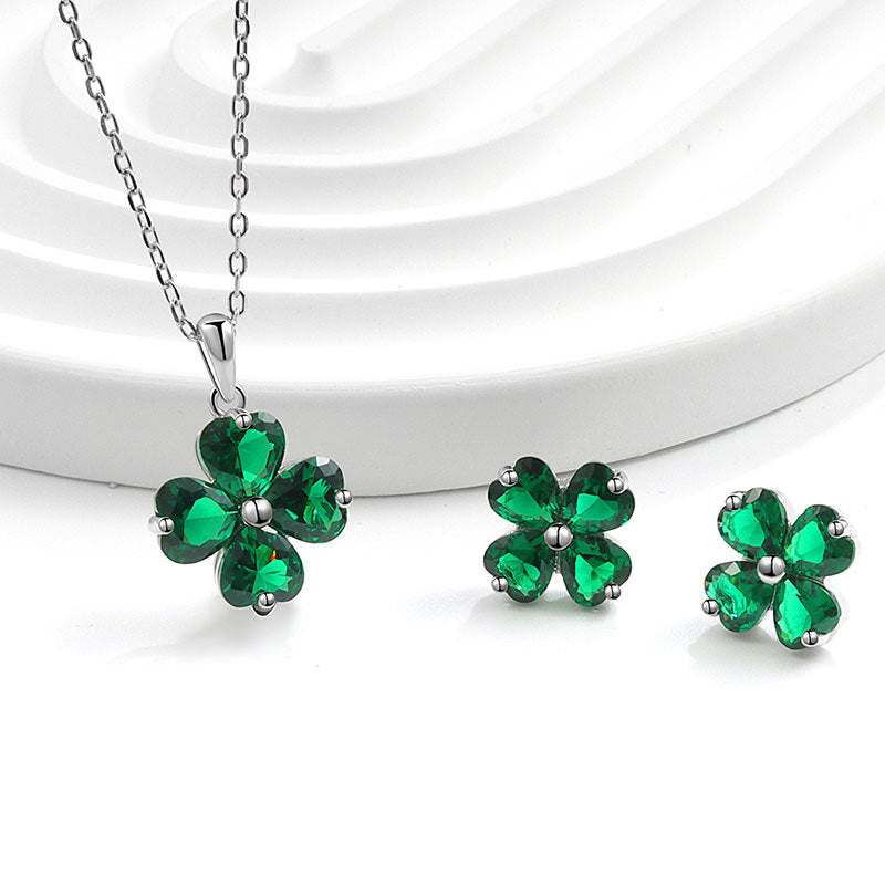 Wholesale Love Heart Four-Leaf Clover S925 Sterling Silver Clavicle Chain with Zircon – Fashion Accessory for Women