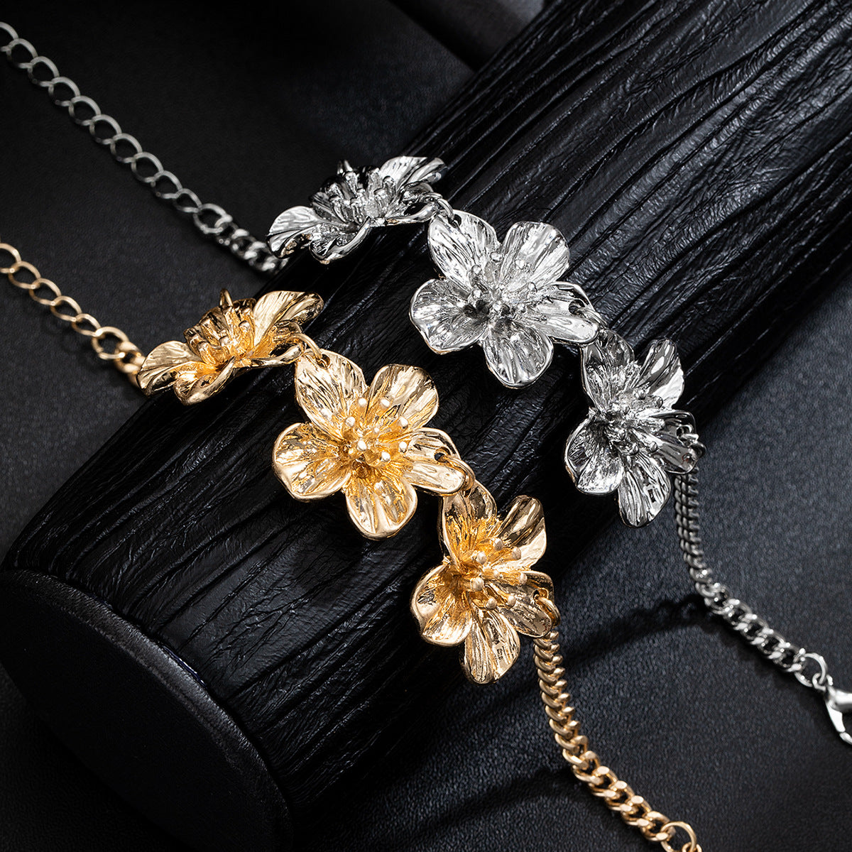 Wholesale Exaggerated alloy flower adjustable thick chain women's anklet