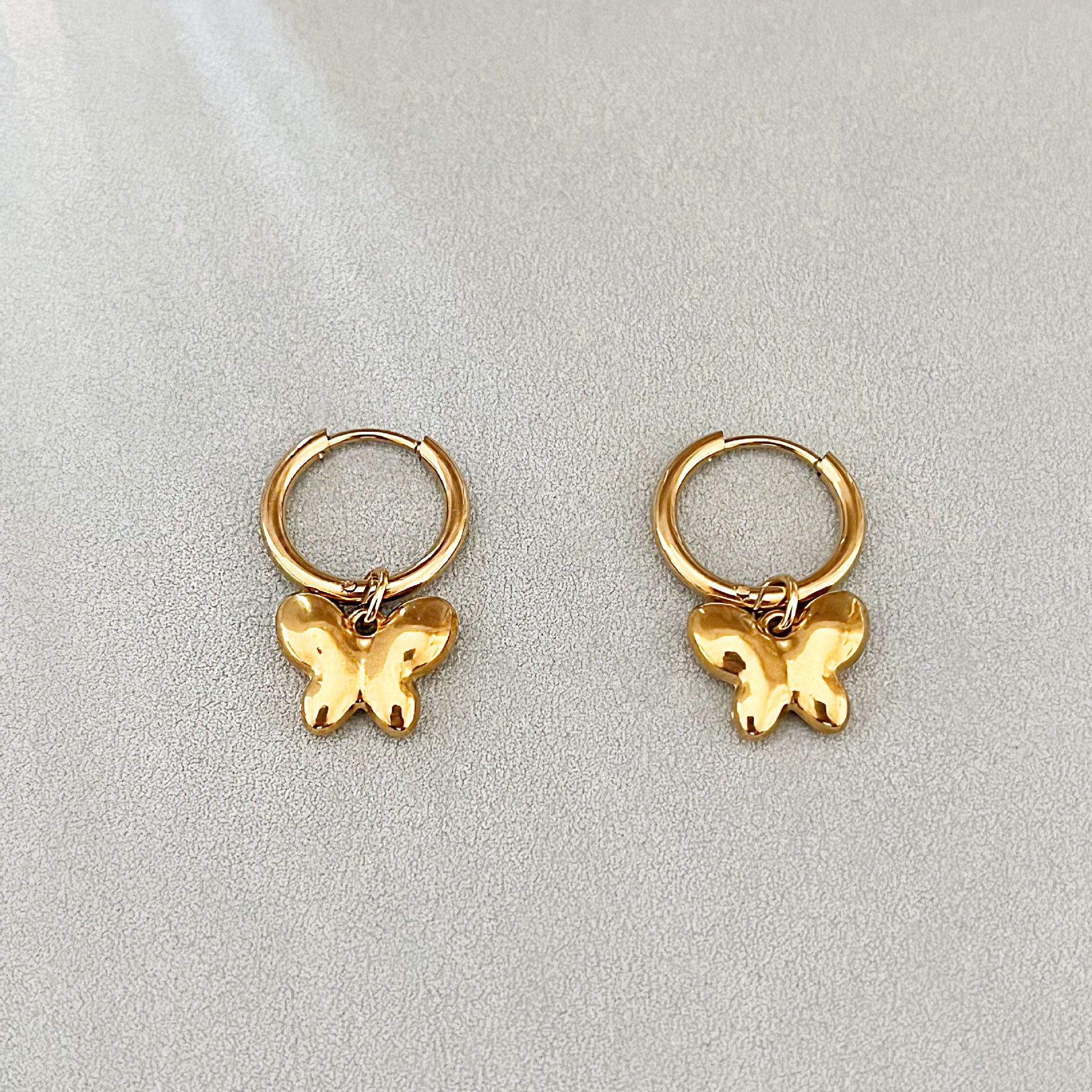 Wholesale hollowed-out  personalized design butterfly and heart earrings