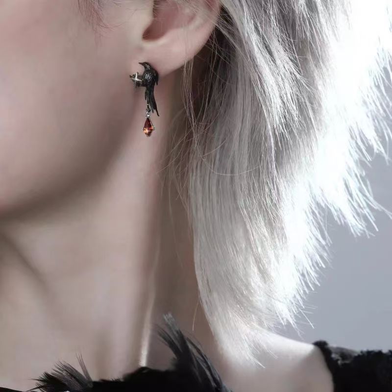 Wholesale Animal Earrings Raven Diamond Earrings