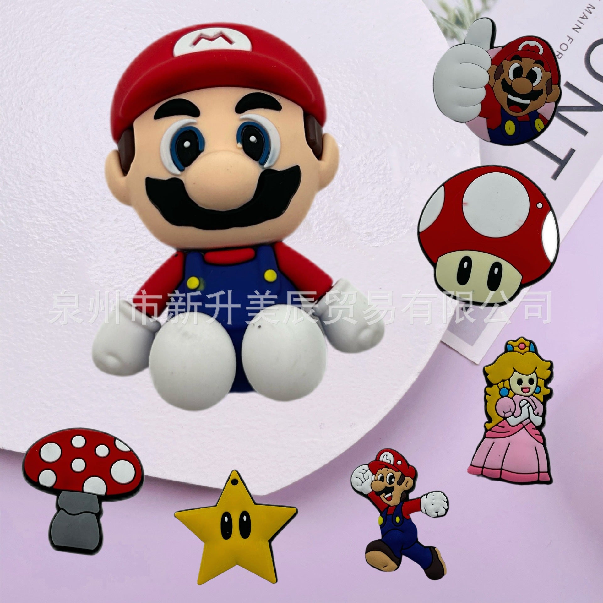 Wholesale Random 100pcs Red game character Shoes Charms