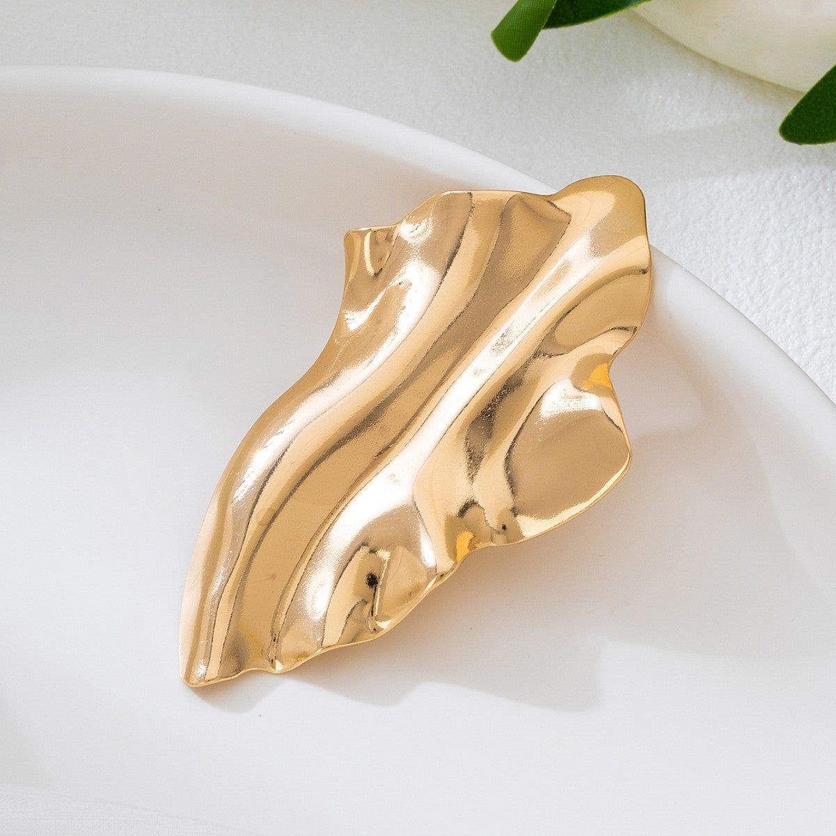 Wholesale Trendy Geometric Irregular Brooch For Women Chic Fashion Jewelry Accessory Stylish Gift For Daily Business Wear