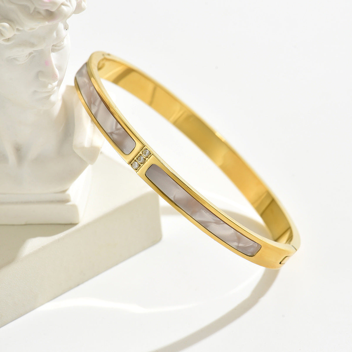 Wholesale Titanium Steel Diamond Gold Four Leaf Clover Bracelet ACC-BT-Liyan003