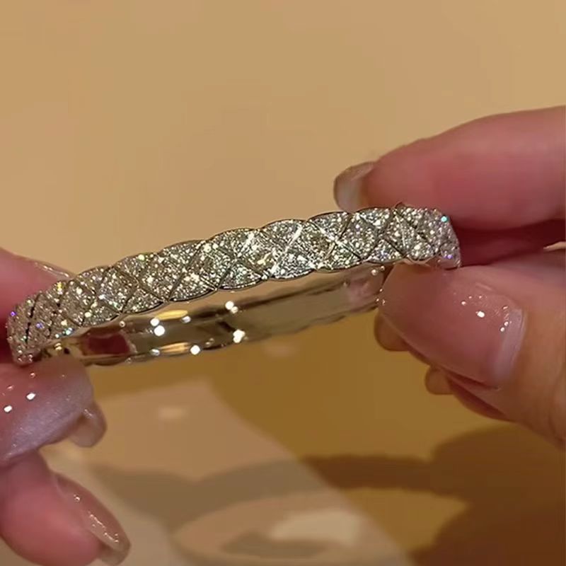 Wholesale Retro diamond pattern bracelet