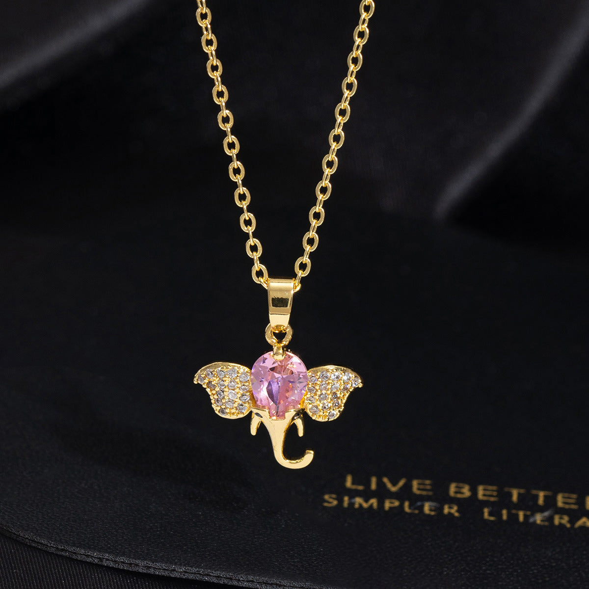 Wholesale Light Luxury Copper Zircon Elephant Pendant Choker Necklace For Women Fashion Accessory Gift Boutique Resale