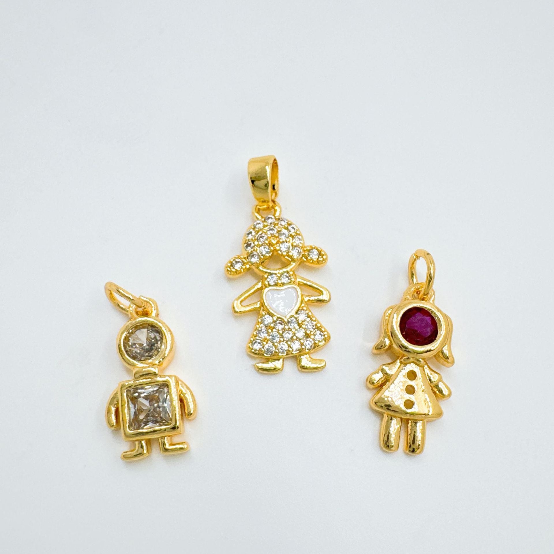 Wholesale Gold Plated Copper Pendant with Diamonds for Boys and Girls Boutique Jewelry Accessory