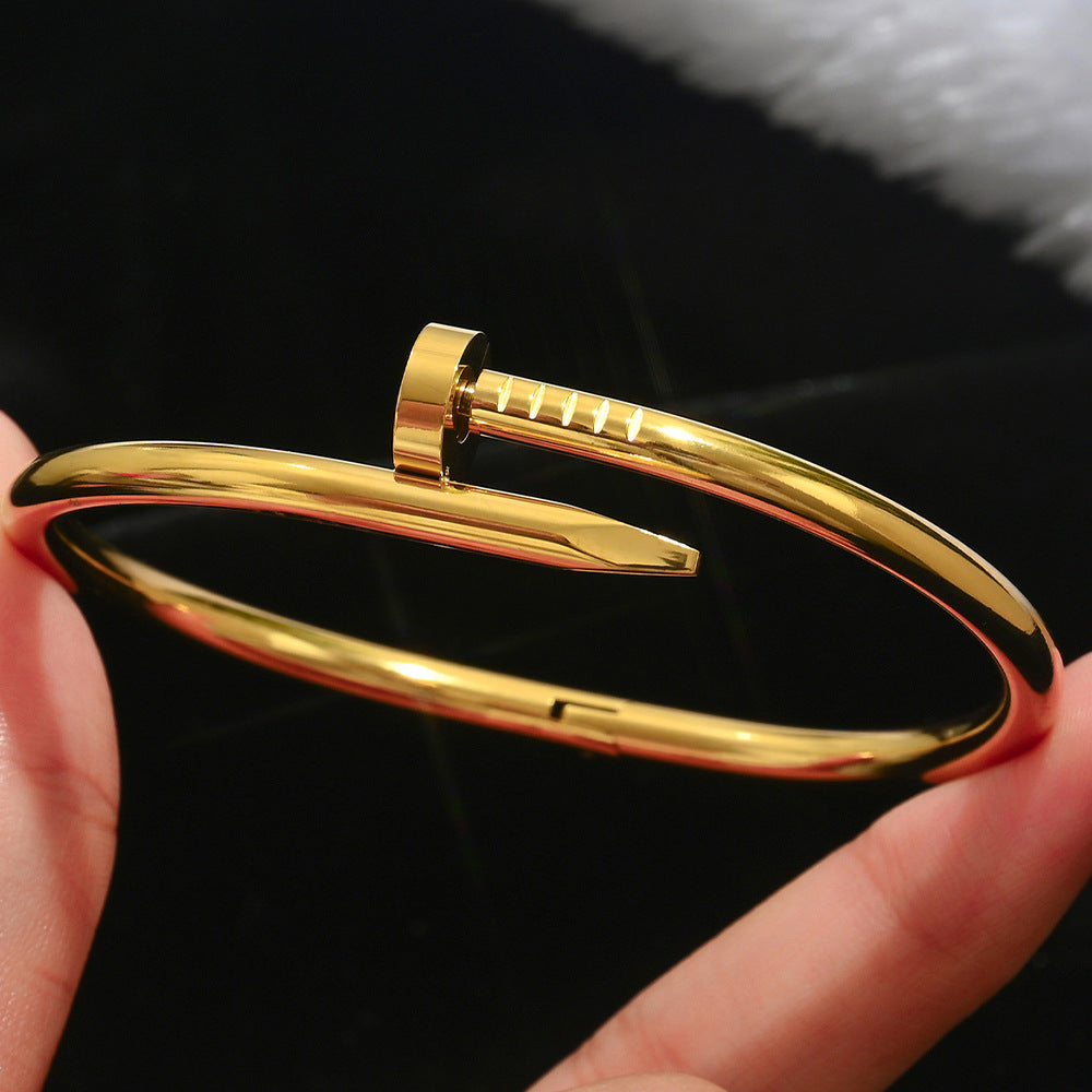 Wholesale Four-Leaf Clover Titanium Steel Bracelet with Diamond Clasp Fashion Jewelry Accessory Gift for Women