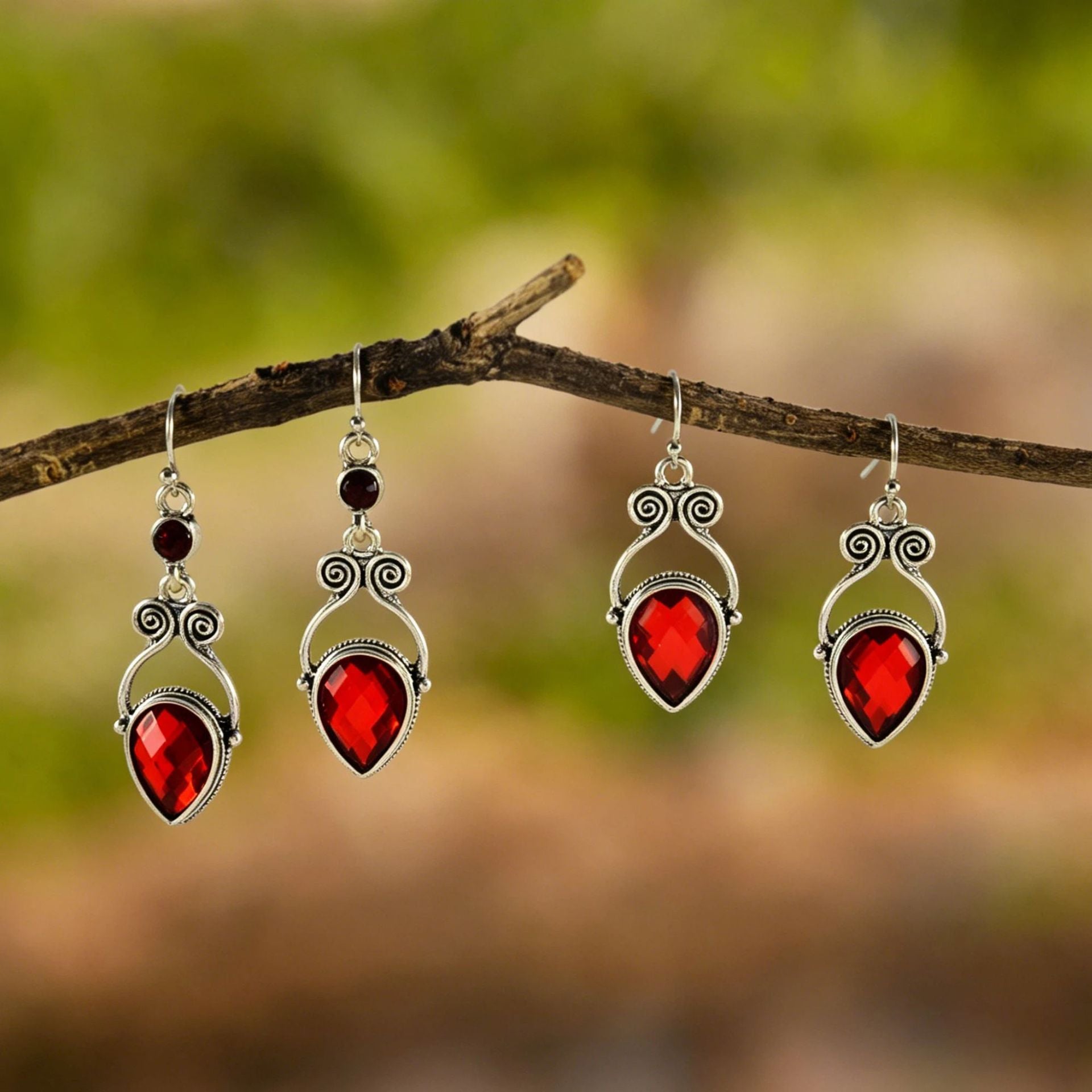 Wholesale Retro Ruby Red Drop Pendant Earrings Zinc Alloy Geometric Design Chic Jewelry Accessory For Party And Gift