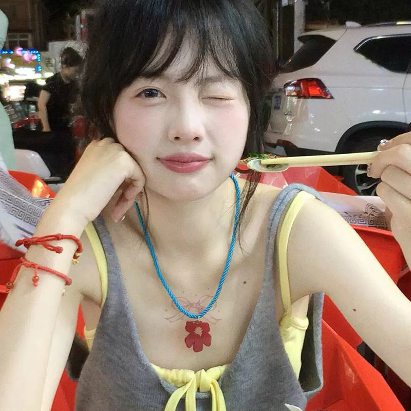 Wholesale Acrylic Flower Necklace Clavicle Chain