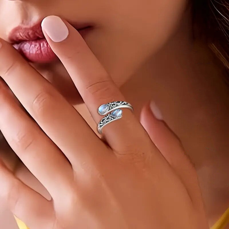 Wholesale Moonstone Spoon-Shaped Ring
