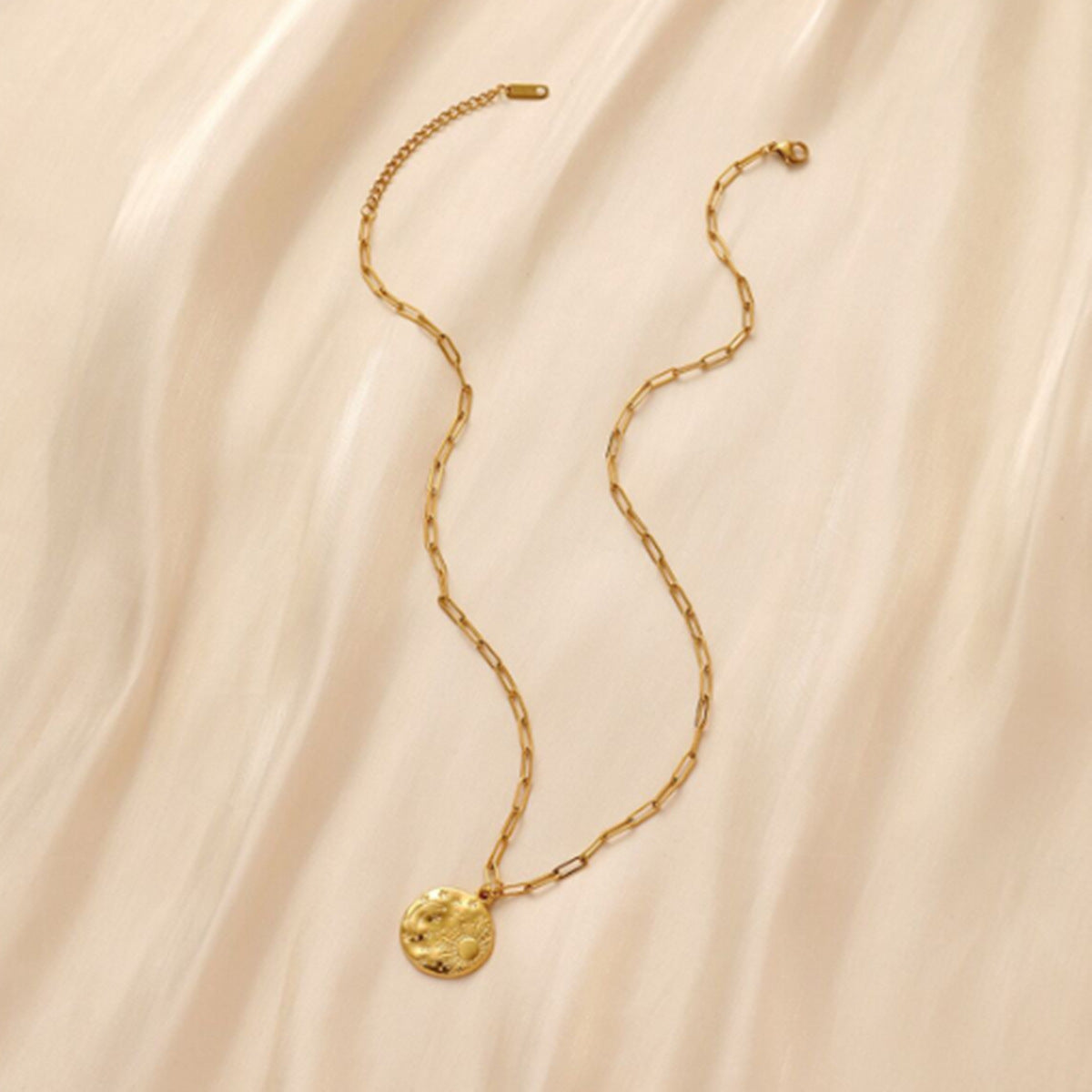 Wholesale Stainless steel  silver gold star Moon Sun round  necklace