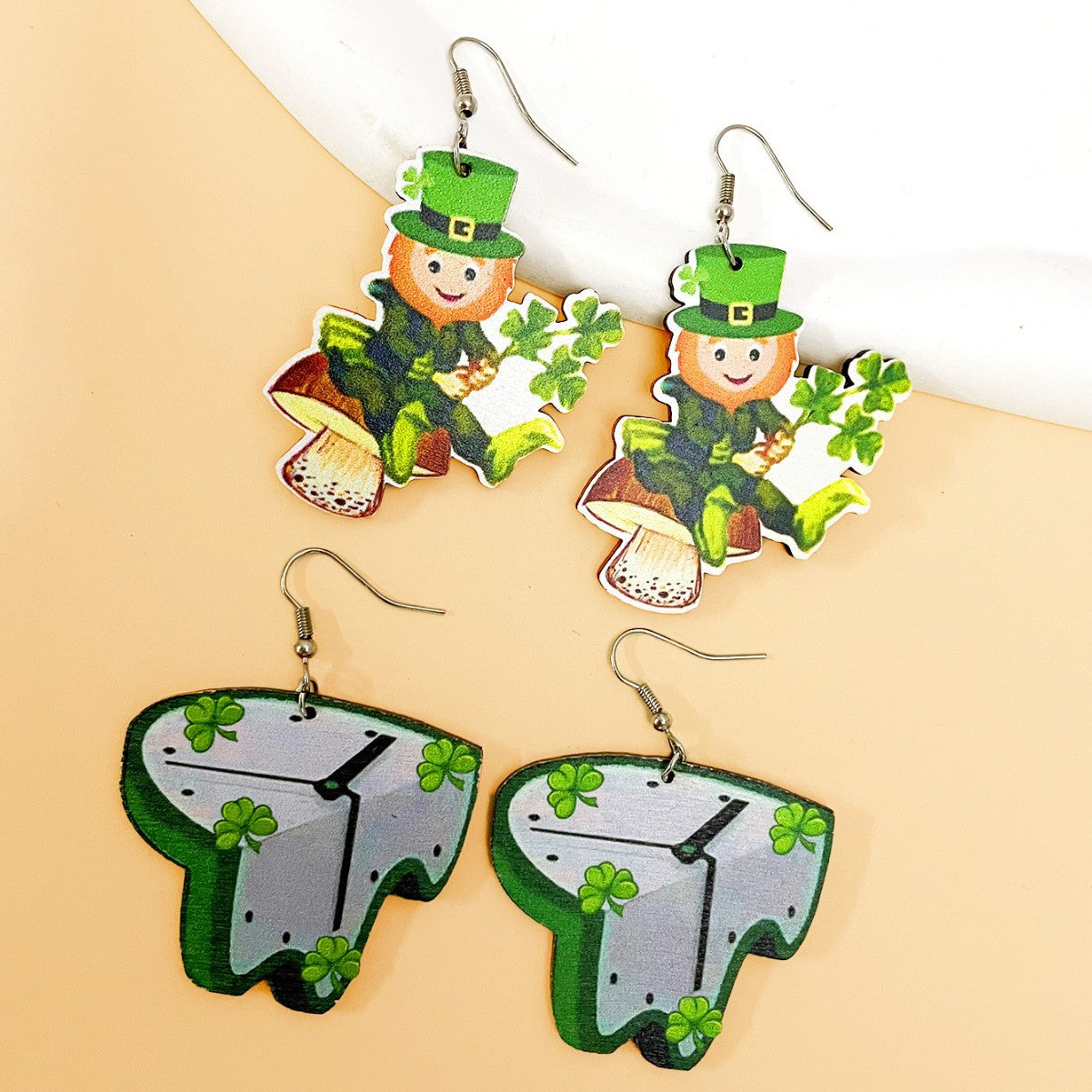 Wholesale St. Patrick's Day Four Leaf Clover Clock Green Cartoon Earring Set