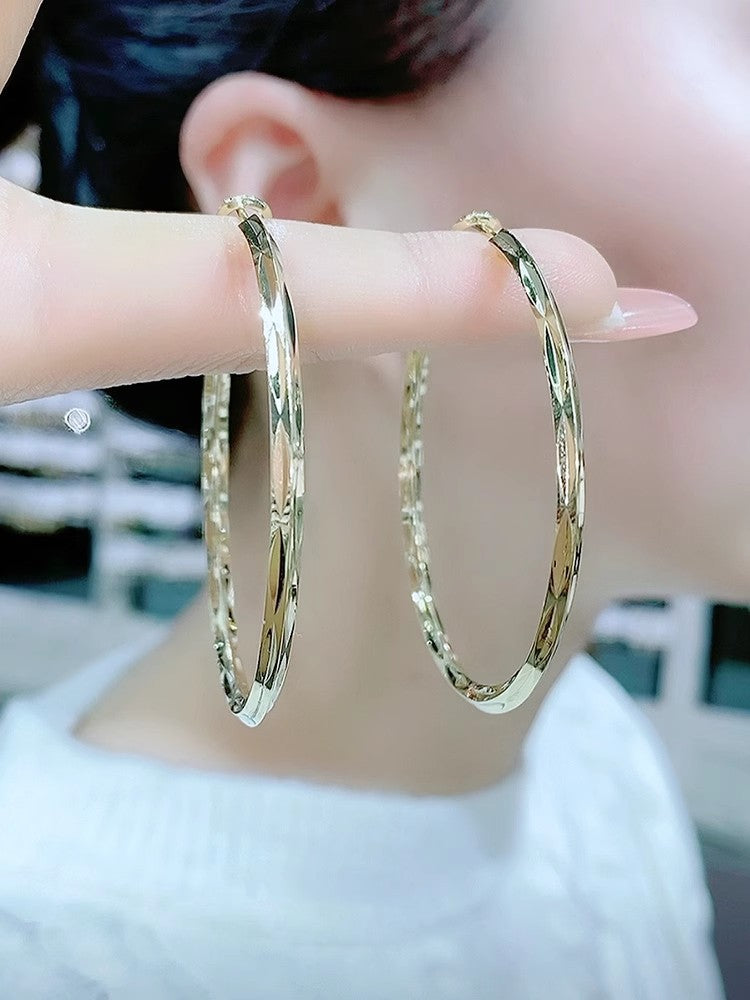 Wholesale Hoop Diamond Pattern Shiny Earrings