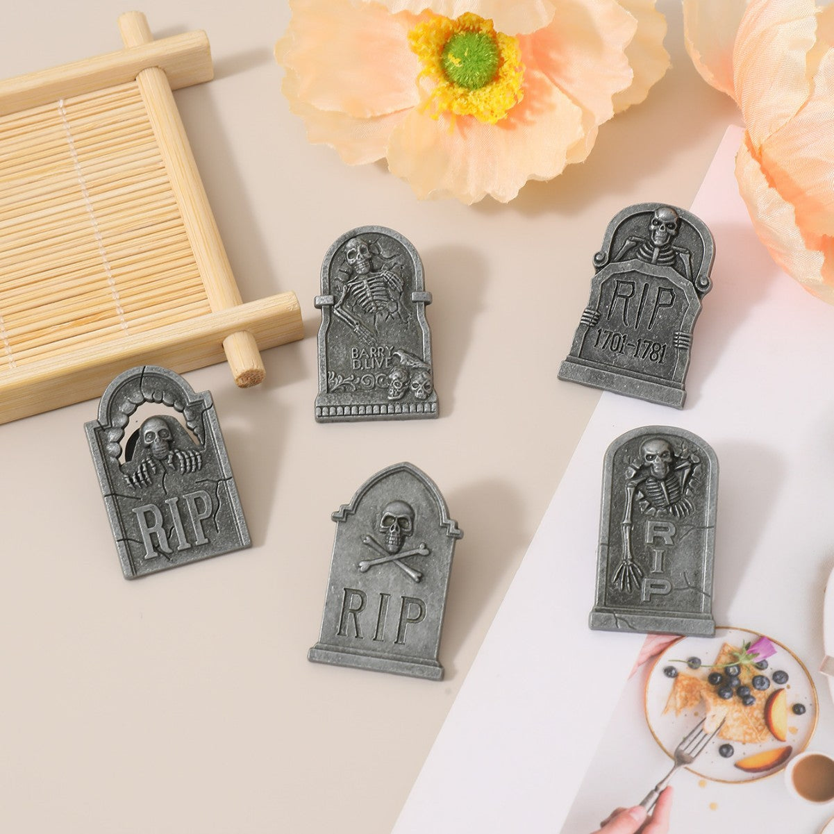 Wholesale 3D  Tombstone Vintage Brooch