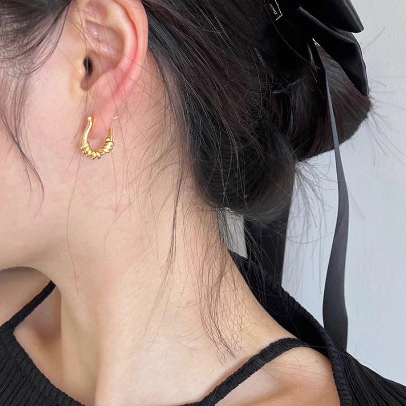 Wholesale  Geometric Twist Earrings  Creative 925 Silver Pin Ear Buckle