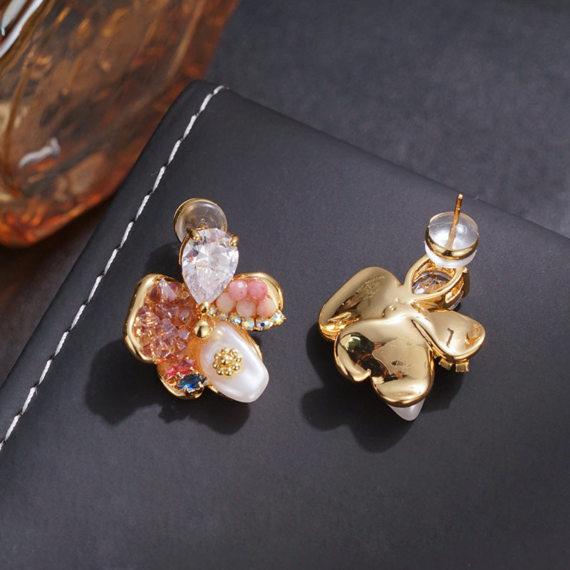 Wholesale  Freshwater Pearl Five-petal Flower Earrings