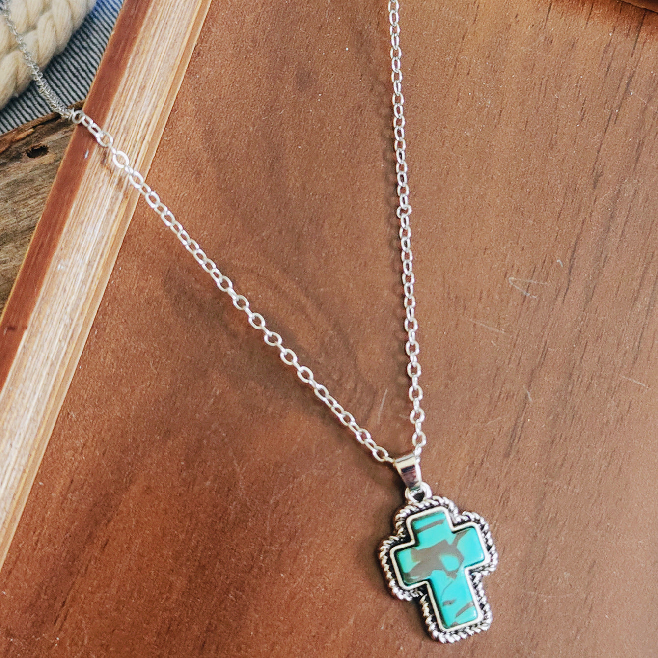 Wholesale Zinc Alloy Plated Western Cowboy Pendant Necklace For Women Retro Boot Bull Head Hat Design Layering Jewelry