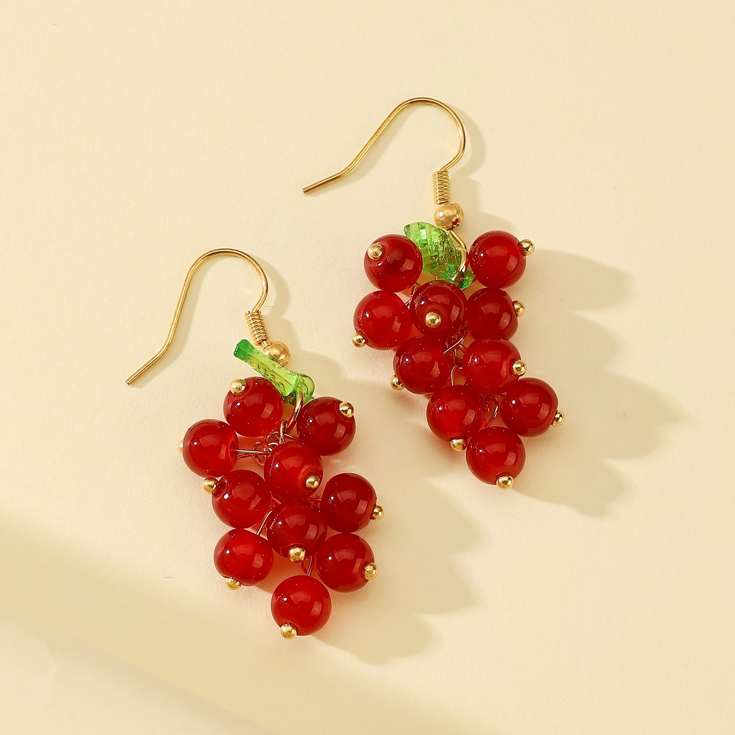 Wholesale Retro Grape Drop Earrings For Women Glass Gold Toned Fruit Earrings Sweet Casual Jewelry Accessory Party Wear Boutique Resale