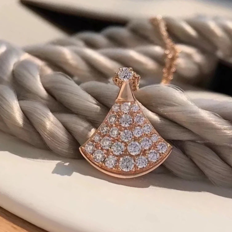 Wholesale Ins Style Fan-Shaped Diamond Necklace,  Layering Jewelry Fashion Accessory for Gift and Boutique