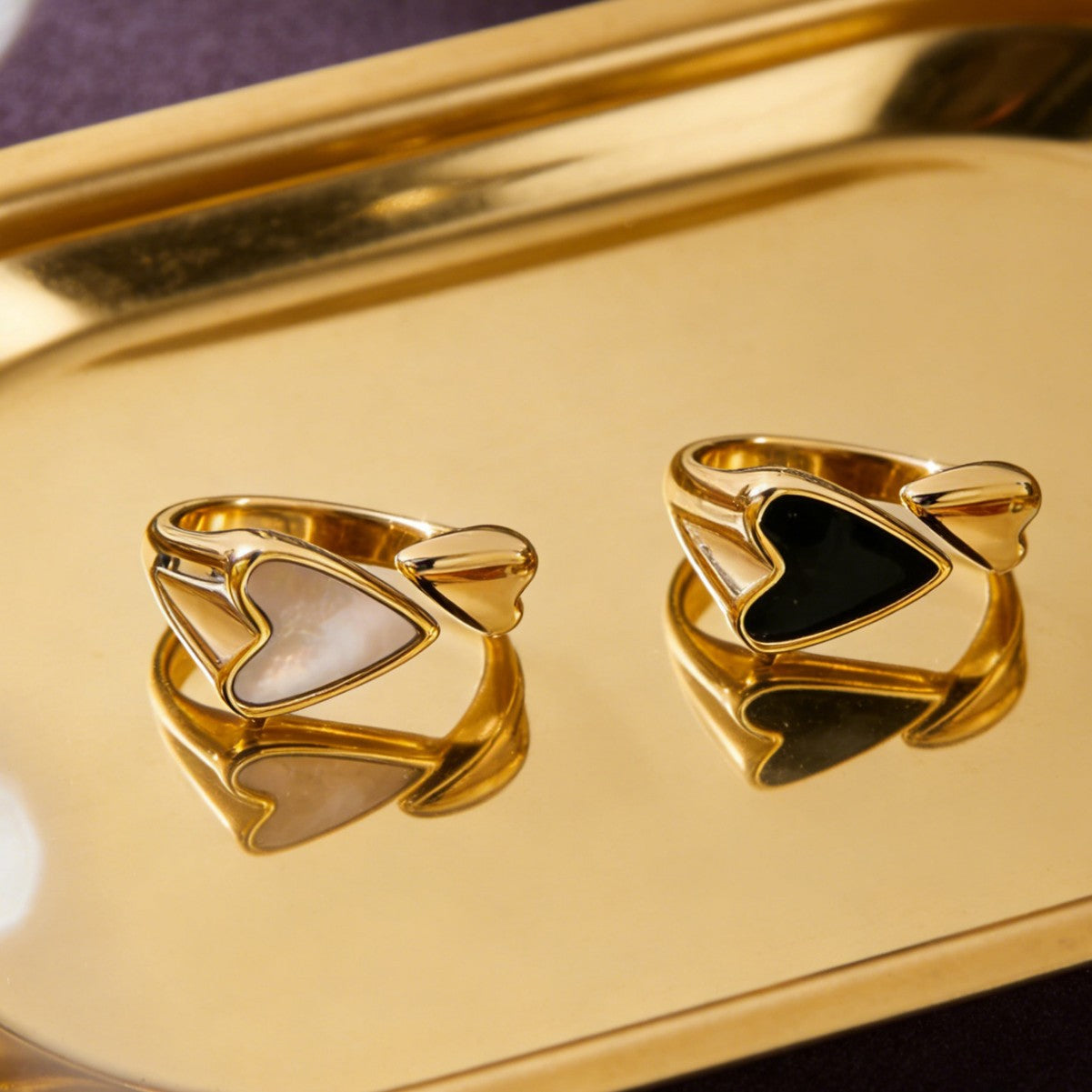 Wholesale Minimalist Black and White Stainless Steel Heart Ring