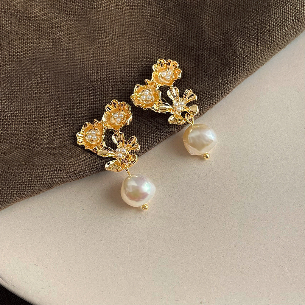 Wholesale Baroque natural pearl French retro earrings