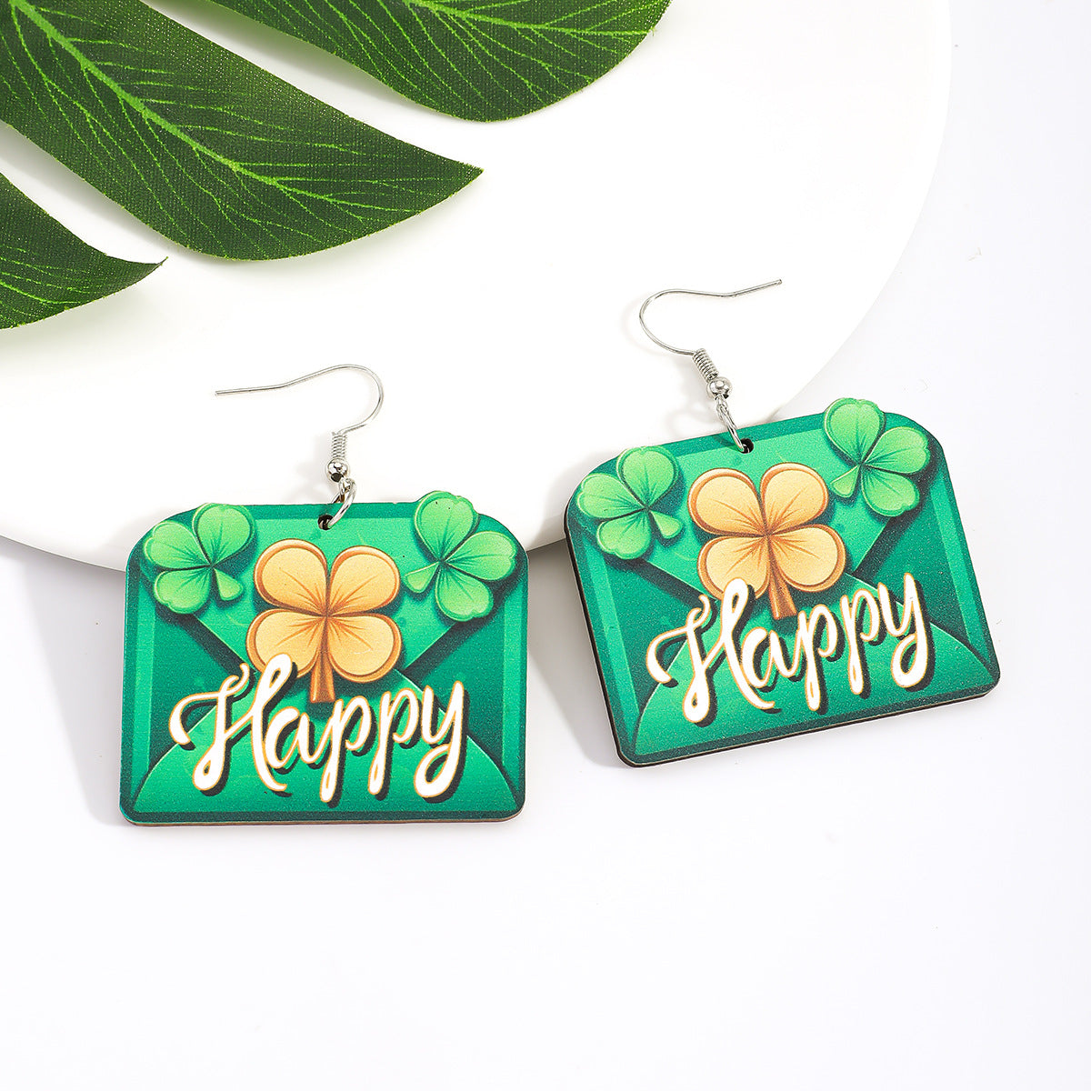 Wholesale Wooden St.  Patrick' s Day Shamrock Earrings